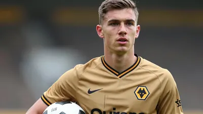 Wolverhampton Wanderers have secured a season-long loan for Newcastle United's teenage striker Sean Neave, who scored 16...