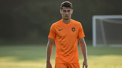 Wolverhampton Wanderers striker Sasa Kalajdzic has completed a permanent transfer to Austrian club LASK, the BBC reports